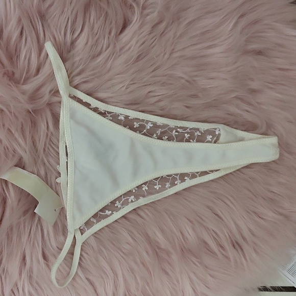 BRAND NEW DONNA L'OREN LACE THONG Panties-S - Picture 2 of 4